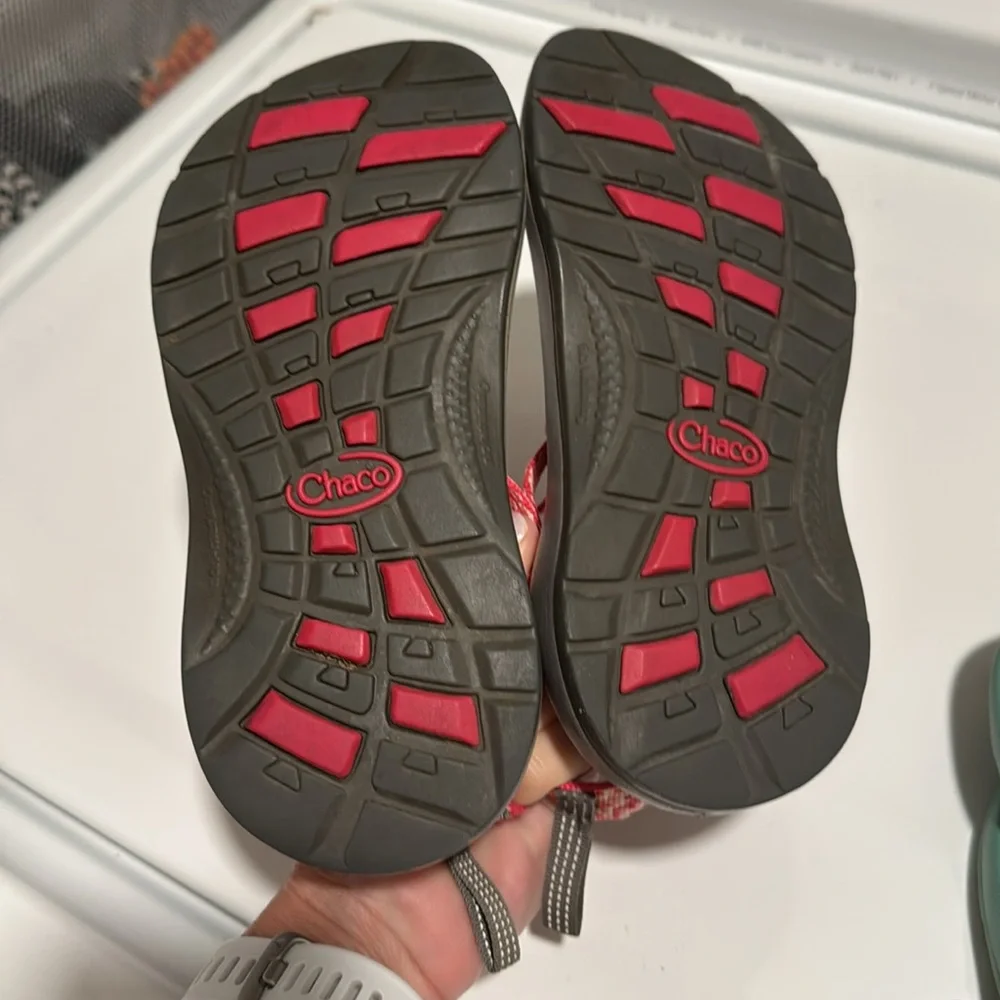 Chacos - Picture 2 of 3